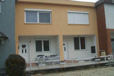 Bükfürdőn 75 m2, 2 szobás lakás kiadó.