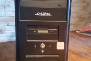 Asus P4 asztali számítógép