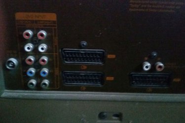 LG RE-39 NZ43RB sztereó televízó, Képátló 99 cm, Digitális 100 HZ, 16:9.
Görgős mozgatás, kézikönyv, távirányító, 2x 20 W.
Méret: szél 96- mag 110- mély 40 cm