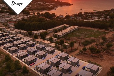 A Drage-ban található Viola kemping kellemes kilátást nyújt a tengerre és a közeli szigetekre. Egy enyhén lejtős dombon található, a strandokra néz, amelyek mindössze két perc alatt elérhetők egy kellemes sétával.&#13;&#10;A Camping Resort Viola a tengerparton található, egy csendes, jól karbantartott tengerparti területen, és jó befektetési lehetőséget kínál mobilházak turisztikai bérbeadásába.&#13;&#10;A projekt különlegessége a tágas telkek, amelyeken ?? ?² és ?? ?² mobilházak elhelyezhetők.&#13;&#10;32 m²-es mobilház modell + 32 m²-es terasz ára:&#13;&#10;49 500 € + ÁFA&#13;&#10;24 m²-es mobilház modell + 24 m²-es terasz ára:&#13;&#10;37 000 € + ÁFA&#13;&#10;Éves átalánydíj: 6 000 €&#13;&#10;Becsült éves bérleti díj: 15 000 € – 20 000 €&#13;&#10;Érdekli egy ház a saját nyaralásához, vagy szeretne kiegészítő bevételt generálni házak bérbeadásával?&#13;&#10;A Charta Mobile Home csapata minden lehetőségre kínál megoldást – használja ki tapasztalatunkat és ismeretségi hálózatunkat.&#13;&#10;Az ötlettől a megvalósításig minden lépésben Önnel vagyunk, függetlenül attól, hogy mobilházakba szeretne befektetni, vagy földtulajdonos és kemping építésén gondolkodik.&#13;&#10;Ha már tervezel a jövő évre, keress minket az alábbi elérhetőségeken:&#13;&#10;+385 (0)99 738 5893&#13;&#10;Mail:info@charta-nekretnine.hr&#13;&#10;Web: https://charta-nekretnine.hr/product/mobilne-kucice-resort-viola/