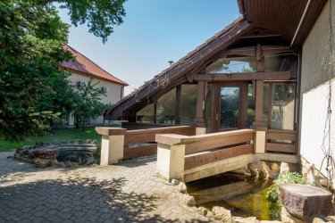 Jászszentlászlón 230 m2-es családi ház 1336 m2 telekkel