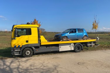 Non - Stop Autómentés, autómentő Éjjel - Nappal.
Non-Stop Autómentés, autószállítás, Bikázás.
Furgon, kisteherautó mentés 3.5 T-ig.
Tel: 06 20 9188 649.
Mentsd el a telefonszámot, bármikor szükséged lehet rá!
https://024automentes.hu/tordas-val-gyuro/
