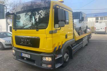 Autómentés Autószállítás Győr Komárom Csesznek 0-24. Tel: 06 20 9188 649.