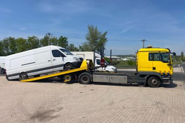 Lerobbant az autója? Baleset történt, vagy egyszerűen nem indul a motor?&#13;&#10;Ne várjon a segítségre – a Mészáros Autómentő Kft. éjjel-nappal rendelkezésre áll, akár Budapest területén, akár az ország bármely pontján!&#13;&#10;&#13;&#10;✅ Gyors kiállás Budapesten – 30-40 perc alatt a helyszínen&#13;&#10;✅ 0–24 autómentés, autószállítás, furgonmentés, bikázás&#13;&#10;✅ Megbízható, tapasztalt szakemberek&#13;&#10;✅ Korrekt árak, biztonságos szállítás minden járműtípusra&#13;&#10;&#13;&#10;???? Hívjon minket bármikor:&#13;&#10;06 20 9188 649&#13;&#10;&#13;&#10;???? www.024automentes.hu&#13;&#10;&#13;&#10;Mészáros Autómentő Kft. – autómentés éjjel-nappal, gyorsan és biztonságosan!