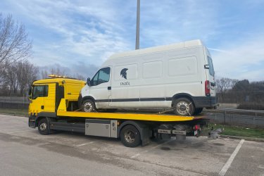 Nem indul az autója Budapest 8. kerületében? Lerobbant Józsefvárosban, a Corvin negyedben vagy a Baross utcán?&#13;&#10;Ne aggódjon – a Mészáros Autómentő Kft. azonnal indul, és gyors, megbízható autómentést biztosít a VIII. kerület teljes területén, éjjel-nappal, hétvégén és ünnepnapokon is!&#13;&#10;&#13;&#10;✅ Autómentés, autószállítás, furgonmentés, bikázás&#13;&#10;✅ 0–24 elérhetőség, azonnali kiérkezés&#13;&#10;✅ Gyors kiérkezés Józsefváros teljes területén&#13;&#10;✅ Tapasztalt, megbízható autómentő csapat&#13;&#10;✅ Biztonságos szállítás, korrekt árak&#13;&#10;&#13;&#10;???? Hívjon minket most:&#13;&#10;06 20 9188 649&#13;&#10;&#13;&#10;???? www.024automentes.hu&#13;&#10;&#13;&#10;Mészáros Autómentő Kft. – Autómentés Józsefvárosban, gyorsan és biztonságosan, 0–24!