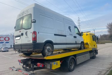 Nem indul az autója Budapest 17. kerületében? Lerobbant Rákoskeresztúron, Rákosligeten vagy Rákoshegyen?&#13;&#10;Ne aggódjon – a Mészáros Autómentő Kft. azonnal indul, és gyors, megbízható autómentést biztosít a XVII. kerület teljes területén, éjjel-nappal, hétvégén és ünnepnapokon is!&#13;&#10;&#13;&#10;✅ Autómentés, autószállítás, furgonmentés, bikázás&#13;&#10;✅ 0–24 elérhetőség – azonnali kiérkezés&#13;&#10;✅ Gyors reagálás Rákoskeresztúron, Rákosligeten és környékén&#13;&#10;✅ Tapasztalt, segítőkész autómentő csapat&#13;&#10;✅ Biztonságos szállítás, korrekt árak&#13;&#10;&#13;&#10; Hívjon minket most:&#13;&#10;06 20 9188 649&#13;&#10;&#13;&#10; www.024automentes.hu&#13;&#10;&#13;&#10;Mészáros Autómentő Kft. – Autómentés Rákosmentén, gyorsan és profi módon, 0–24!