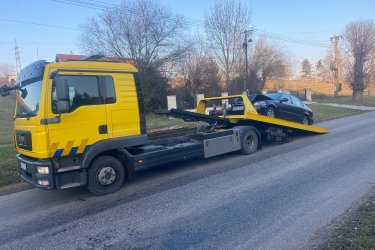 Lerobbant az autója Rád, Csővár vagy Acsa környékén? Nem indul, lemerült az akkumulátor, vagy baleset történt?&#13;&#10;Ne essen kétségbe – a Mészáros Autómentő Kft. azonnal indul, és gyors, szakszerű segítséget nyújt éjjel-nappal, hétvégén és ünnepnapokon is!&#13;&#10;&#13;&#10;✅ 0–24 autómentés és autószállítás&#13;&#10;✅ Gyors kiérkezés Rád, Csővár, Acsa térségében&#13;&#10;✅ Furgonmentés, bikázás, országos járműszállítás&#13;&#10;✅ Tapasztalt, segítőkész autómentő szakemberek&#13;&#10;✅ Megbízható szolgáltatás, korrekt árak&#13;&#10;&#13;&#10; Hívjon minket azonnal:&#13;&#10;06 20 9188 649&#13;&#10;&#13;&#10; www.024automentes.hu&#13;&#10;&#13;&#10;Mészáros Autómentő Kft. – autómentés Rád, Csővár és Acsa térségében gyorsan, biztonságosan, 0–24 órában!