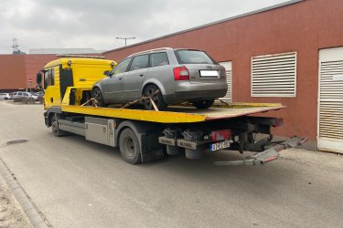 Autómentés Verőce–Kismaros–Nagymaros – gyors segítség 0–24! Lerobbant az autója Verőcén, Kismaroson vagy Nagymaroson?
Nem indul, lemerült az akkumulátor, vagy baleset miatt elakadt?
A Mészáros Autómentő Kft. azonnal indul, és gyors, szakszerű autómentést biztosít a környéken – éjjel-nappal, hétvégén és ünnepnapokon is!

✅ 0–24 autómentés és autószállítás Pest megyében
✅ Gyors kiérkezés Verőce, Kismaros, Nagymaros térségébe
✅ Furgonmentés, bikázás, országos járműszállítás
✅ Tapasztalt, segítőkész autómentő szakemberek
✅ Korrekt árak, biztonságos, megbízható megoldások

 Hívjon minket most:
06 20 9188 649

 www.024automentes.hu

Mészáros Autómentő Kft. – autómentés Verőce, Kismaros és Nagymaros térségében gyorsan, precízen, 0–24 órában!