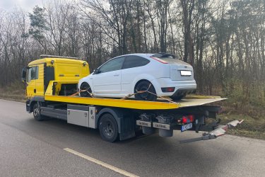 Lerobbant az autója Kápolnásnyéken, Velencén vagy Gárdonyban?&#13;&#10;Nem indul, lemerült az akkumulátor, defektet kapott, vagy baleset történt?&#13;&#10;A Mészáros Autómentő Kft. azonnal indul, és gyors, megbízható autómentést biztosít a térségben – éjjel-nappal, hétvégén és ünnepnapokon is!&#13;&#10;&#13;&#10;✅ 0–24 autómentés és autószállítás Fejér megyében és környékén&#13;&#10;✅ Gyors kiérkezés Kápolnásnyék, Velence, Gárdony területére&#13;&#10;✅ Furgonmentés, bikázás, országos járműszállítás&#13;&#10;✅ Tapasztalt, segítőkész autómentő szakemberek&#13;&#10;✅ Korrekt árak, biztonságos és megbízható szolgáltatás&#13;&#10;&#13;&#10; Hívjon minket most:&#13;&#10;06 20 9188 649&#13;&#10;&#13;&#10; www.024automentes.hu&#13;&#10;&#13;&#10;Mészáros Autómentő Kft. – autómentés Kápolnásnyék, Velence és Gárdony térségében gyorsan, szakszerűen, 0–24 órában!
