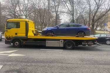 Lerobbant az autója Kápolnásnyéken, Velencén vagy Gárdonyban?&#13;&#10;Nem indul, lemerült az akkumulátor, defektet kapott, vagy baleset történt?&#13;&#10;A Mészáros Autómentő Kft. azonnal indul, és gyors, megbízható autómentést biztosít a térségben – éjjel-nappal, hétvégén és ünnepnapokon is!&#13;&#10;&#13;&#10;✅ 0–24 autómentés és autószállítás Fejér megyében és környékén&#13;&#10;✅ Gyors kiérkezés Kápolnásnyék, Velence, Gárdony területére&#13;&#10;✅ Furgonmentés, bikázás, országos járműszállítás&#13;&#10;✅ Tapasztalt, segítőkész autómentő szakemberek&#13;&#10;✅ Korrekt árak, biztonságos és megbízható szolgáltatás&#13;&#10;&#13;&#10; Hívjon minket most:&#13;&#10;06 20 9188 649&#13;&#10;&#13;&#10; www.024automentes.hu&#13;&#10;&#13;&#10;Mészáros Autómentő Kft. – autómentés Kápolnásnyék, Velence és Gárdony térségében gyorsan, szakszerűen, 0–24 órában!