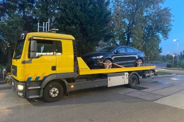 Lerobbant az autója Kápolnásnyéken, Velencén vagy Gárdonyban?&#13;&#10;Nem indul, lemerült az akkumulátor, defektet kapott, vagy baleset történt?&#13;&#10;A Mészáros Autómentő Kft. azonnal indul, és gyors, megbízható autómentést biztosít a térségben – éjjel-nappal, hétvégén és ünnepnapokon is!&#13;&#10;&#13;&#10;✅ 0–24 autómentés és autószállítás Fejér megyében és környékén&#13;&#10;✅ Gyors kiérkezés Kápolnásnyék, Velence, Gárdony területére&#13;&#10;✅ Furgonmentés, bikázás, országos járműszállítás&#13;&#10;✅ Tapasztalt, segítőkész autómentő szakemberek&#13;&#10;✅ Korrekt árak, biztonságos és megbízható szolgáltatás&#13;&#10;&#13;&#10; Hívjon minket most:&#13;&#10;06 20 9188 649&#13;&#10;&#13;&#10; www.024automentes.hu&#13;&#10;&#13;&#10;Mészáros Autómentő Kft. – autómentés Kápolnásnyék, Velence és Gárdony térségében gyorsan, szakszerűen, 0–24 órában!