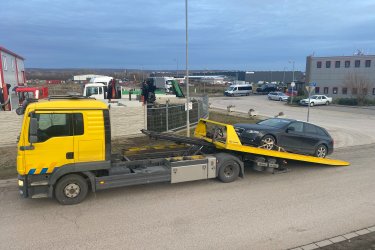 Lerobbant az autója Alsóörsön, Felsőörsön vagy Balatonalmádiban?&#13;&#10;Nem indul, lemerült az akkumulátor, defektet kapott, vagy baleset történt?&#13;&#10;A Mészáros Autómentő Kft. azonnal indul, és gyors, megbízható autómentést biztosít a térségben – éjjel-nappal, hétvégén és ünnepnapokon is!&#13;&#10;&#13;&#10;✅ 0–24 autómentés és autószállítás Veszprém megyében és környékén&#13;&#10;✅ Gyors kiérkezés Alsóörs, Felsőörs, Balatonalmádi területére&#13;&#10;✅ Furgonmentés, bikázás, országos járműszállítás&#13;&#10;✅ Tapasztalt, segítőkész autómentő szakemberek&#13;&#10;✅ Korrekt árak, biztonságos és megbízható szolgáltatás&#13;&#10;&#13;&#10; Hívjon minket most:&#13;&#10;06 20 9188 649&#13;&#10;&#13;&#10; www.024automentes.hu&#13;&#10;&#13;&#10;Mészáros Autómentő Kft. – autómentés Alsóörs, Felsőörs és Balatonalmádi térségében gyorsan, szakszerűen, 0–24 órában!