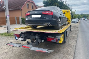 Lerobbant az autója Révfülöpön, Zánkán vagy Balatonudvariban?&#13;&#10;Nem indul, lemerült az akkumulátor, defektet kapott, vagy baleset történt?&#13;&#10;A Mészáros Autómentő Kft. azonnal indul, és gyors, megbízható autómentést biztosít a térségben – éjjel-nappal, hétvégén és ünnepnapokon is!&#13;&#10;&#13;&#10;✅ 0–24 autómentés és autószállítás Veszprém megyében és környékén&#13;&#10;✅ Gyors kiérkezés Révfülöp, Zánka, Balatonudvari területére&#13;&#10;✅ Furgonmentés, bikázás, országos járműszállítás&#13;&#10;✅ Tapasztalt, segítőkész autómentő szakemberek&#13;&#10;✅ Korrekt árak, biztonságos és megbízható szolgáltatás&#13;&#10;&#13;&#10; Hívjon minket most:&#13;&#10;06 20 9188 649&#13;&#10;&#13;&#10; www.024automentes.hu&#13;&#10;&#13;&#10;Mészáros Autómentő Kft. – autómentés Révfülöp, Zánka és Balatonudvari térségében gyorsan, szakszerűen, 0–24 órában!