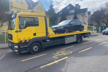 Lerobbant az autója az autópályán? Nem indul, vagy baleset érte?&#13;&#10;Mi ott vagyunk, amikor baj van!&#13;&#10;&#13;&#10;✅ Gyors helyszíni kiszállás az M7, M1, M0 autópályák mentén&#13;&#10;✅ 0–24 órás ügyelet, ünnepnapokon is&#13;&#10;✅ Autó, furgon, motor mentés és szállítás&#13;&#10;✅ Bikázás, defekt, műszaki hiba esetén azonnali segítség&#13;&#10;&#13;&#10;Mészáros Autómentő Kft. – az autópálya megmentője.&#13;&#10; Tel.: 06 20 9188 649&#13;&#10;???? Hívjon most, és már indulunk!