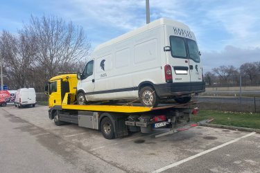 Lerobbant vagy nem indul az autója az M3, 2/A vagy M31 autópályán?&#13;&#10;Ne kockáztass az út szélén – mi azonnal indulunk segíteni!&#13;&#10;&#13;&#10;✅ Gyors kiszállás az M3 – 2/A – M31 vonalán&#13;&#10;✅ 0–24 órás ügyelet, akár hétvégén és ünnepnapokon is&#13;&#10;✅ Autó, kisteher, furgon és motor mentés&#13;&#10;✅ Bikázás, defekt, műszaki hiba esetén azonnali segítség&#13;&#10;&#13;&#10;Mészáros Autómentő Kft. – az autópályák specialistája.&#13;&#10; Tel.: 06 20 9188 649&#13;&#10;???? Hívjon most, és már indulunk!