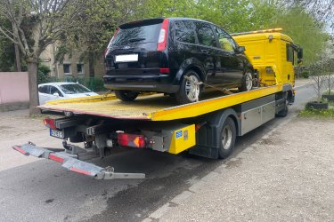 Nem indul az Audi-ja? Lerobbant vagy balesetet szenvedett?&#13;&#10;Mészáros Autómentő Kft. gyorsan és szakszerűen segít!&#13;&#10;&#13;&#10;✅ 0–24 órás Audi autómentés és autószállítás&#13;&#10;✅ Kíméletes, modern járműmentés minden Audi modellhez&#13;&#10;✅ M7 – M1 – M0 – M3 – M31 autópályák mentén, országosan&#13;&#10;✅ Személyautó, SUV, Quattro és sportmodell mentése&#13;&#10;&#13;&#10;Mészáros Autómentő Kft. – Audi mentés prémium szinten.&#13;&#10; Tel.: 06 20 9188 649&#13;&#10; Hívjon most – indulunk azonnal!