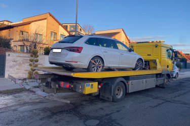 Nem indul az autója? Lerobbant, vagy nehezen hozzáférhető helyen van?&#13;&#10;Mészáros Autómentő Kft. azonnal a segítségére siet darus autómentővel!&#13;&#10;&#13;&#10;✅ 0–24 órás darus autómentés, hétvégén és ünnepnapokon is&#13;&#10;✅ Személyautó, SUV, kisteher, akár nehezen mozgatható járművekhez&#13;&#10;✅ Gyors, biztonságos és kíméletes emelés és szállítás&#13;&#10;✅ M7 – M1 – M0 – M3 – M31 autópályák mentén, országosan&#13;&#10;&#13;&#10;Mészáros Autómentő Kft. – darus mentés profi szinten.&#13;&#10; Tel.: 06 20 9188 649&#13;&#10; Nem indul az autója? Segítünk – azonnal indulunk!