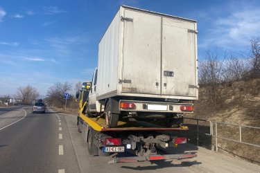 Nem indul az autója vagy furgonja? Lerobbant, vagy műszaki problémát észlelt bárhol az országban?&#13;&#10;Mészáros Autómentő Kft. gyorsan és biztonságosan segít!&#13;&#10;&#13;&#10;✅ 0–24 órás autó- és furgonmentés, hétvégén és ünnepnapokon is&#13;&#10;✅ Személyautó, SUV, kisteherautó, furgon minden típushoz&#13;&#10;✅ Kíméletes rakodás és biztonságos szállítás&#13;&#10;✅ Budapest és Magyarország egész területén, azonnali indulással&#13;&#10;&#13;&#10;Mészáros Autómentő Kft. – autó- és furgonmentés profi szinten.&#13;&#10; Tel.: 06 20 9188 649&#13;&#10; Nem indul az autója vagy furgonja? Segítünk – azonnal indulunk!