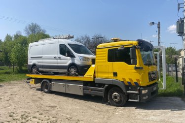 Lerobbant az autója Szentendrén vagy környékén? Nem indul?
Mészáros Autómentő Kft. éjjel-nappal, gyorsan és biztonságosan segít!

✅ 0–24 órás autómentés Szentendre és Pest megye területén, akár országosan
✅ Személyautó, SUV, kisteherautó, furgon mentése
✅ Hétvégén és ünnepnapokon is rendelkezésre állunk
✅ Gyors indulás bárhonnan

Hívjon minket bármikor:  06 20 9188 649
???? Nem indul az autója? Segítünk – azonnal indulunk!