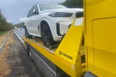 Szüksége van gyors és biztonságos autószállításra Budapesten?&#13;&#10;Mészáros Autómentő Kft. éjjel-nappal, bárhol a fővárosban a segítségére siet!&#13;&#10;&#13;&#10;✅ 0–24 órás autószállítás és autómentés Budapesten&#13;&#10;✅ Személyautó, SUV, kisteherautó, prémium autók szállítása&#13;&#10;✅ Hétvégén és ünnepnapokon is rendelkezésre állunk&#13;&#10;✅ Gyors indulás bárhonnan&#13;&#10;&#13;&#10;Hívjon minket bármikor:  06 20 9188 649&#13;&#10; Autószállítás gyorsan, biztonságosan – azonnal indulunk!