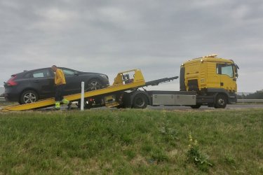 Szüksége van gyors és biztonságos autószállításra Budapesten?&#13;&#10;Mészáros Autómentő Kft. éjjel-nappal, bárhol a fővárosban a segítségére siet!&#13;&#10;&#13;&#10;✅ 0–24 órás autószállítás és autómentés Budapesten&#13;&#10;✅ Személyautó, SUV, kisteherautó, prémium autók szállítása&#13;&#10;✅ Hétvégén és ünnepnapokon is rendelkezésre állunk&#13;&#10;✅ Gyors indulás bárhonnan&#13;&#10;&#13;&#10;Hívjon minket bármikor:  06 20 9188 649&#13;&#10; Autószállítás gyorsan, biztonságosan – azonnal indulunk!