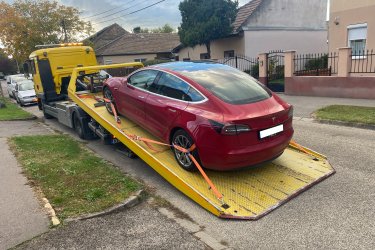 Tesla Autómentés – 0–24