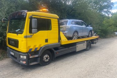 Lerobbant az autója Csömörön vagy környékén? Nem indul?&#13;&#10;Mészáros Autómentő Kft. éjjel-nappal, gyorsan és biztonságosan segít!&#13;&#10;&#13;&#10;✅ 0–24 órás autómentés Csömör és Pest megye területén&#13;&#10;✅ Személyautó, SUV, kisteherautó, furgon mentése&#13;&#10;✅ Hétvégén és ünnepnapokon is rendelkezésre állunk&#13;&#10;✅ Gyors indulás bárhonnan&#13;&#10;&#13;&#10;Hívjon minket bármikor:  06 20 9188 649&#13;&#10; Nem indul az autója? Segítünk – azonnal indulunk!