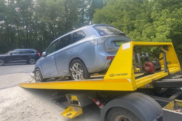 Lerobbant az autója Csömörön vagy környékén? Nem indul?&#13;&#10;Mészáros Autómentő Kft. éjjel-nappal, gyorsan és biztonságosan segít!&#13;&#10;&#13;&#10;✅ 0–24 órás autómentés Csömör és Pest megye területén&#13;&#10;✅ Személyautó, SUV, kisteherautó, furgon mentése&#13;&#10;✅ Hétvégén és ünnepnapokon is rendelkezésre állunk&#13;&#10;✅ Gyors indulás bárhonnan&#13;&#10;&#13;&#10;Hívjon minket bármikor:  06 20 9188 649&#13;&#10; Nem indul az autója? Segítünk – azonnal indulunk!