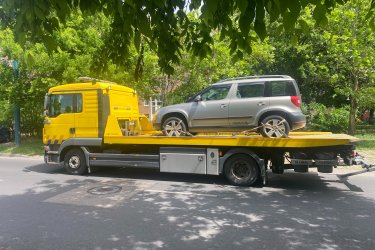 Lerobbant az autója Budapest XVIII. kerületében? Nem indul?&#13;&#10;Mészáros Autómentő Kft. éjjel-nappal, gyorsan és biztonságosan segít!&#13;&#10;&#13;&#10;✅ 0–24 órás autómentés Budapest XVIII. kerületében&#13;&#10;✅ Személyautó, SUV, kisteherautó, furgon mentése&#13;&#10;✅ Hétvégén és ünnepnapokon is rendelkezésre állunk&#13;&#10;✅ Gyors indulás bárhonnan&#13;&#10;&#13;&#10;Hívjon minket bármikor:  06 20 9188 649&#13;&#10; Nem indul az autója? Segítünk – azonnal indulunk!