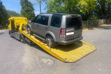 Lerobbant az autója az M5-ös autópályán? Nem indul?&#13;&#10;Mészáros Autómentő Kft. éjjel-nappal, gyorsan és biztonságosan segít!&#13;&#10;&#13;&#10;✅ 0–24 órás autómentés az M5-ös autópályán&#13;&#10;✅ Személyautó, SUV, kisteherautó, furgon mentése&#13;&#10;✅ Hétvégén és ünnepnapokon is rendelkezésre állunk&#13;&#10;✅ Gyors indulás bárhonnan&#13;&#10;&#13;&#10;Hívjon minket bármikor:  06 20 9188 649&#13;&#10; Nem indul az autója? Segítünk – azonnal indulunk!