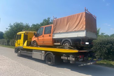 Lerobbant az autója az M31-es autópályán? Nem indul?&#13;&#10;Mészáros Autómentő Kft. éjjel-nappal, gyorsan és biztonságosan segít!&#13;&#10;&#13;&#10;✅ 0–24 órás autómentés az M31-es autópályán&#13;&#10;✅ Személyautó, SUV, kisteherautó, furgon mentése&#13;&#10;✅ Hétvégén és ünnepnapokon is rendelkezésre állunk&#13;&#10;✅ Gyors indulás bárhonnan&#13;&#10;&#13;&#10;Hívjon minket bármikor:  06 20 9188 649&#13;&#10; Nem indul az autója? Segítünk – azonnal indulunk!