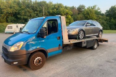 Ha autómentésre van szüksége a Budapest XIV. kerületében vagy Pest megyében, hívjon minket bizalommal! Cégünk, a Mészáros Autómentő Kft. tapasztalt és megbízható csapattal rendelkezik, akik az autópályákon és az utakon bekövetkezett balesetek, lerobbant autók mentésére specializálódtak. 0-24 órában állunk rendelkezésére, és rövid időn belül a helyszínre érkezünk, hogy gyorsan és hatékonyan megoldjuk az Ön autós problémáját. Hívja a 06 20 9188 649-es telefonszámot, és bízza ránk autóját! Garantáljuk, hogy szolgáltatásaink magas minőségűek, árak pedig versenyképesek. Ránk mindig számíthat, ha autómentésre van szüksége!

https://automentes-budapest-14-kerulet.hu/

Mészáros Autómentő Kft.
Tel: 06 20 9188 649. S