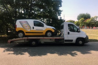 Mészáros Autómentő Kft. - az országos autómentés szakértője! Ha bármilyen okból kifolyólag az út szélén ragadsz, bármikor hívhatod megbízható és gyors autómentő szolgáltatásunkat. Tapasztalt és szakképzett csapatunk garantálja az autómentési folyamat sima lebonyolítását, így Te is könnyedén tovább folytathatod az utadat. Bármilyen helyzetben számíthatsz ránk, akár az ország bármely pontján vagy, mert országos lefedettséggel rendelkezünk. Hívj most minket, és bízd ránk az autómentést - Mészáros Autómentő Kft., ahol a megbízhatóság és a gyorsaság a kulcsszó!

https://024automentes.hu/13-kerulet/

Mészáros Autómentő Kft.

Tel: 0620 9188 649. S