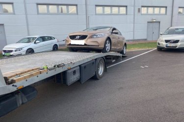 Soha nem tudhatod, mikor lesz szükséged autómentésre. De ne aggódj, mi itt vagyunk, hogy segítsünk! Non-stop autómentő szolgáltatásunkkal mindig csak egy telefonhívásnyira vagyunk tőled, bármikor, bármilyen helyzetben. Tapasztalt és megbízható csapatunk minden helyzetben gyors és hatékony megoldást nyújt, hogy azonnal újra úton lehess. Ne hagyd, hogy az autóhiba beárnyékolja a napodat, hívj minket most, és bízd ránk az autómentést!

https://024automentes.hu/10-kerulet/

Mészáros Autómentő Kft.

Tel: 06 20 9188 649. 