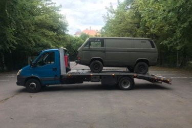 Soha nem tudhatod, mikor lesz szükséged autómentésre. De ne aggódj, mi itt vagyunk, hogy segítsünk! Non-stop autómentő szolgáltatásunkkal mindig csak egy telefonhívásnyira vagyunk tőled, bármikor, bármilyen helyzetben. Tapasztalt és megbízható csapatunk minden helyzetben gyors és hatékony megoldást nyújt, hogy azonnal újra úton lehess. Ne hagyd, hogy az autóhiba beárnyékolja a napodat, hívj minket most, és bízd ránk az autómentést!

https://024automentes.hu/9-kerulet/

Mészáros Autómentő Kft.

Tel: 06 20 9188 649. 