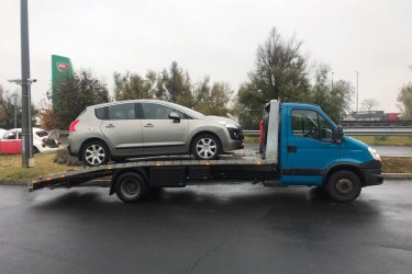 Mészáros Autómentő - Ha autójával baj történt VIII. kerületben, bátran hívjon minket, és mi azonnal segítünk! Tapasztalt és megbízható csapatunk gyorsan és hatékonyan oldja meg a problémáját. Az autómentés mellett autószállítási szolgáltatásunkkal is állunk rendelkezésére. Hívjon minket bármikor a nap 24 órájában, és mi azonnal indulunk!

https://024automentes.hu/8-kerulet/

Mészáros Autómentő Kft.

Tel: 06 20 9188 649. S