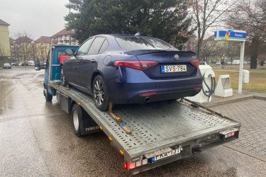 Mészáros Autómentő - Ha autójával baj történt II. kerületben, bátran hívjon minket, és mi azonnal segítünk! Tapasztalt és megbízható csapatunk gyorsan és hatékonyan oldja meg a problémáját. Az autómentés mellett autószállítási szolgáltatásunkkal is állunk rendelkezésére. Hívjon minket bármikor a nap 24 órájában, és mi azonnal indulunk!

https://024automentes.hu/4-kerulet/

Mészáros Autómentő Kft.

Tel: 06 20 9188 649. 