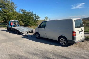 Mészáros Autómentő - Ha autójával baj történt II. kerületben, bátran hívjon minket, és mi azonnal segítünk! Tapasztalt és megbízható csapatunk gyorsan és hatékonyan oldja meg a problémáját. Az autómentés mellett autószállítási szolgáltatásunkkal is állunk rendelkezésére. Hívjon minket bármikor a nap 24 órájában, és mi azonnal indulunk!

https://024automentes.hu/4-kerulet/

Mészáros Autómentő Kft.

Tel: 06 20 9188 649. 