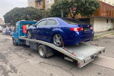 Mészáros Autómentő - Ha autójával baj történt II. kerületben, bátran hívjon minket, és mi azonnal segítünk! Tapasztalt és megbízható csapatunk gyorsan és hatékonyan oldja meg a problémáját. Az autómentés mellett autószállítási szolgáltatásunkkal is állunk rendelkezésére. Hívjon minket bármikor a nap 24 órájában, és mi azonnal indulunk!

https://024automentes.hu/4-kerulet/

Mészáros Autómentő Kft.

Tel: 06 20 9188 649. 