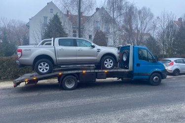 Mészáros Autómentő - Ha autójával baj történt II. kerületben, bátran hívjon minket, és mi azonnal segítünk! Tapasztalt és megbízható csapatunk gyorsan és hatékonyan oldja meg a problémáját. Az autómentés mellett autószállítási szolgáltatásunkkal is állunk rendelkezésére. Hívjon minket bármikor a nap 24 órájában, és mi azonnal indulunk!

https://024automentes.hu/4-kerulet/

Mészáros Autómentő Kft.

Tel: 06 20 9188 649. 
