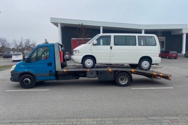 Mészáros Autómentő Kft. vállalja autómentő, autómentés, furgonmentés és autószállítás szolgáltatását a Balaton és környéke (Alsóörs, Felsőörs, Balatonalmádi) területén, 0-24 órában. Ha baj érte járművét, ne habozzon hívni minket! Tapasztalt és megbízható csapatunk gyorsan és hatékonyan segít Önnek bármilyen helyzetben, kedvező árakon. Ránk bármikor számíthat, hiszen a mi ügyfeleink elégedettsége az elsődleges szempont számunkra!

https://024automentes.hu/alsoors-felsoors-balatonalmadi/

Mészáros Autómentő Kft.
Tel: 06 20 9188 649. 