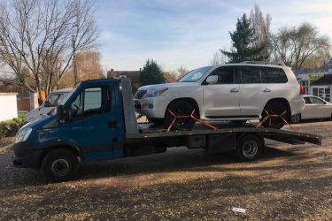 Ha autómentésről vagy furgonmentésről van szó, ne hagyd, hogy az úton rekedés bosszúságot okozzon. Az "Mészáros Autómentő Kft." segít, ha bármilyen autószállítási problémád merülne fel az Győr, Komárom, Csesznek térségben. Non-stop, az év minden napján elérhető vagyunk, hogy segítsünk elszállítani autódat vagy furgonodat a baleseti helyszínről vagy a meghibásodás helyszínéről.

Szakértő csapatunk és modern eszközeink garantálják, hogy autód vagy furgonod biztonságban érkezzen a kijelölt helyre. Az "Mészáros Autómentő Kft." minden esetben azonnal reagál, hogy minél hamarabb eljuthassunk hozzád és megoldhassuk a problémát.

Az "Mészáros Autómentő Kft." magas szintű szolgáltatást nyújt, versenyképes árakon és rugalmas ügyfélszolgálattal. Bármilyen speciális igényed van, mi minden esetben alkalmazkodunk az ügyfelek egyedi kéréseihez.

Ne várj tovább! Ha autómentésre vagy furgonmentésre van szükséged, hívj minket bizalommal az "Mészáros Autómentő Kft."-t. Bízd ránk autószállítási feladataidat és nyugodtan indulj el utadra az Győr, Komárom, Csesznek térségben!

https://024automentes.hu/gyor-komarom-csesznek/

Mészáros Autómentő Kft.
Tel: 06 209188 649. 