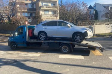 Ha autómentésről vagy furgonmentésről van szó, ne hagyd, hogy az úton rekedés bosszúságot okozzon. Az "Mészáros Autómentő Kft." segít, ha bármilyen autószállítási problémád merülne fel az Gyöngyös, Pásztó, Parád térségben. Non-stop, az év minden napján elérhető vagyunk, hogy segítsünk elszállítani autódat vagy furgonodat a baleseti helyszínről vagy a meghibásodás helyszínéről.

Szakértő csapatunk és modern eszközeink garantálják, hogy autód vagy furgonod biztonságban érkezzen a kijelölt helyre. Az "Mészáros Autómentő Kft." minden esetben azonnal reagál, hogy minél hamarabb eljuthassunk hozzád és megoldhassuk a problémát.

Az "Mészáros Autómentő Kft." magas szintű szolgáltatást nyújt, versenyképes árakon és rugalmas ügyfélszolgálattal. Bármilyen speciális igényed van, mi minden esetben alkalmazkodunk az ügyfelek egyedi kéréseihez.

Ne várj tovább! Ha autómentésre vagy furgonmentésre van szükséged, hívj minket bizalommal az "Mészáros Autómentő Kft."-t. Bízd ránk autószállítási feladataidat és nyugodtan indulj el utadra az Gyöngyös, Pásztó, Parád térségben!

https://024automentes.hu/gyongyos-paszto-parad/

Mészáros Autómentő Kft.
Tel: 06 209188 649. 