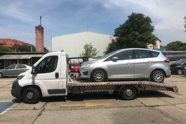 Ha autómentésről vagy furgonmentésről van szó, ne hagyd, hogy az úton rekedés bosszúságot okozzon. Az "Mészáros Autómentő Kft." segít, ha bármilyen autószállítási problémád merülne fel az Gyöngyös, Pásztó, Parád térségben. Non-stop, az év minden napján elérhető vagyunk, hogy segítsünk elszállítani autódat vagy furgonodat a baleseti helyszínről vagy a meghibásodás helyszínéről.

Szakértő csapatunk és modern eszközeink garantálják, hogy autód vagy furgonod biztonságban érkezzen a kijelölt helyre. Az "Mészáros Autómentő Kft." minden esetben azonnal reagál, hogy minél hamarabb eljuthassunk hozzád és megoldhassuk a problémát.

Az "Mészáros Autómentő Kft." magas szintű szolgáltatást nyújt, versenyképes árakon és rugalmas ügyfélszolgálattal. Bármilyen speciális igényed van, mi minden esetben alkalmazkodunk az ügyfelek egyedi kéréseihez.

Ne várj tovább! Ha autómentésre vagy furgonmentésre van szükséged, hívj minket bizalommal az "Mészáros Autómentő Kft."-t. Bízd ránk autószállítási feladataidat és nyugodtan indulj el utadra az Gyöngyös, Pásztó, Parád térségben!

https://024automentes.hu/gyongyos-paszto-parad/

Mészáros Autómentő Kft.
Tel: 06 209188 649. 