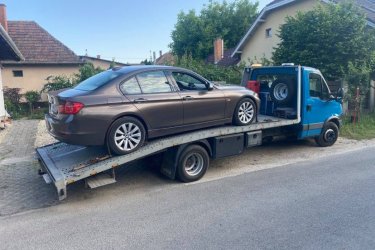 BMW autómentésre vagy autószállításra van szükséged Budapesten, vagy bármely más helyszínen az országban? Ne aggódj, a BMW autómentő szolgáltatásunk segít megoldani a problémáidat.

Az azonnali indulással rendelkező csapatunk rendelkezik az összes szükséges eszközzel és szaktudással, hogy biztonságosan és időben elszállítsa BMW autód. Balesetet szenvedtél, vagy csak egyszerűen nem indul a járműved? Azonnal hívj minket a -es telefonszámon, és mi azonnal indulunk a segítségedre.

A BMW autómentés és autószállítás szolgáltatásaink versenyképes árakkal érhetőek el, amelyekről pontosan és átláthatóan tájékoztatunk. Nincsenek rejtett költségek vagy extra díjak, csak megbízható és elérhető árak.

Az ország egész területén elérhető BMW autószállítás és autómentés szolgáltatásunkkal biztos lehetsz benne, hogy autód biztonságban lesz, és időben elérkezik a célállomásra. Ne habozz, ha problémád van az autóddal, hívj minket a -es telefonszámon, és mi azonnal indulunk a segítségedre.

https://024automentes.hu/bmw-automentes-bmw-autoszallitas/

Mészáros Autómentő Kft.
Tel: 06 20 9188 649. 