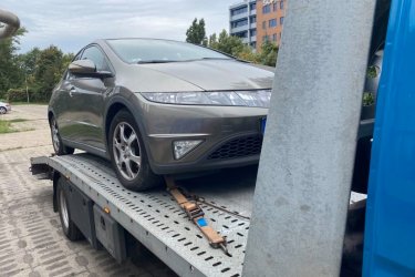 Szükséged van Honda autómentésre vagy autószállításra Budapesten vagy a vonzáskörzetében? Ne keress tovább, mert itt vagyunk, hogy segítsünk! A Mészáros Autómentés Honda autómentés és autószállítás szolgáltatása elérhető nap, mint nap, hogy segítsünk a nehézségekben.

Balesetet szenvedtél vagy motorhibával küzdesz? Hívj minket bármikor, és tapasztalt csapatunk azonnal reagál a hívásodra. Azonnal kimegyünk a helyszínre és biztonságosan elszállítjuk autód, hogy időben és biztonságban érjen célba.

A Honda autómentés és autószállítás szolgáltatásaink árai versenyképesek és átláthatóak. Nincs semmilyen rejtett költség, csak pontos és megbízható árak. A Honda autómentés és autószállítás szolgáltatásunkat 0-24 órában kérheted, így biztos lehetsz abban, hogy mindig rendelkezésre állunk, amikor szükséged van ránk.

Bízd ránk a Honda autómentés és autószállítás feladatait, és garantáljuk, hogy autód biztonságban és időben célba ér. Ha bármilyen problémád van autóddal, hívj minket a -es telefonszámon, és mi azonnal indulunk a segítségedre.

https://024automentes.hu/honda-automentes-honda-autoszallitas/

Mészáros Autómentő Kft.
Tel: 06 20 9188 649. S