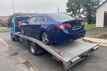 Szükséged van Honda autómentésre vagy autószállításra Budapesten vagy a vonzáskörzetében? Ne keress tovább, mert itt vagyunk, hogy segítsünk! A Mészáros Autómentés Honda autómentés és autószállítás szolgáltatása elérhető nap, mint nap, hogy segítsünk a nehézségekben.

Balesetet szenvedtél vagy motorhibával küzdesz? Hívj minket bármikor, és tapasztalt csapatunk azonnal reagál a hívásodra. Azonnal kimegyünk a helyszínre és biztonságosan elszállítjuk autód, hogy időben és biztonságban érjen célba.

A Honda autómentés és autószállítás szolgáltatásaink árai versenyképesek és átláthatóak. Nincs semmilyen rejtett költség, csak pontos és megbízható árak. A Honda autómentés és autószállítás szolgáltatásunkat 0-24 órában kérheted, így biztos lehetsz abban, hogy mindig rendelkezésre állunk, amikor szükséged van ránk.

Bízd ránk a Honda autómentés és autószállítás feladatait, és garantáljuk, hogy autód biztonságban és időben célba ér. Ha bármilyen problémád van autóddal, hívj minket a -es telefonszámon, és mi azonnal indulunk a segítségedre.

https://024automentes.hu/honda-automentes-honda-autoszallitas/

Mészáros Autómentő Kft.
Tel: 06 20 9188 649. S