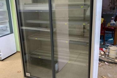Tolóajtós Hűtővitrin Italhűtő