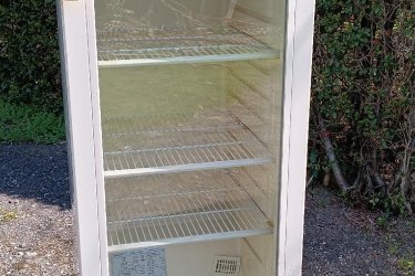 Üvegajtós Hűtővitrin Italhűtő