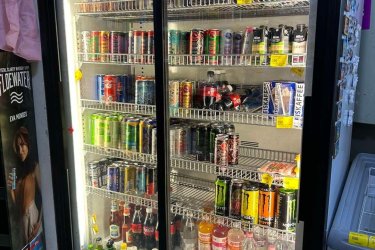 Tolóajtós Hűtővitrin Italhűtő